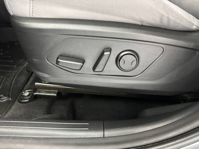 Used 2023 Hyundai Santa Cruz SEL w/ Cargo Package AWD/4WD image 16
