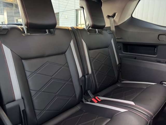 Used 2024 Volkswagen Atlas Peak Edition SEL image 19