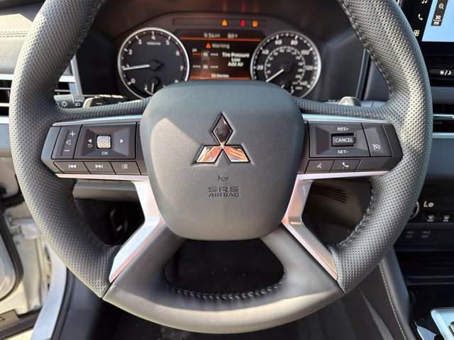 New 2026 Mitsubishi Outlander LE FWD image 31