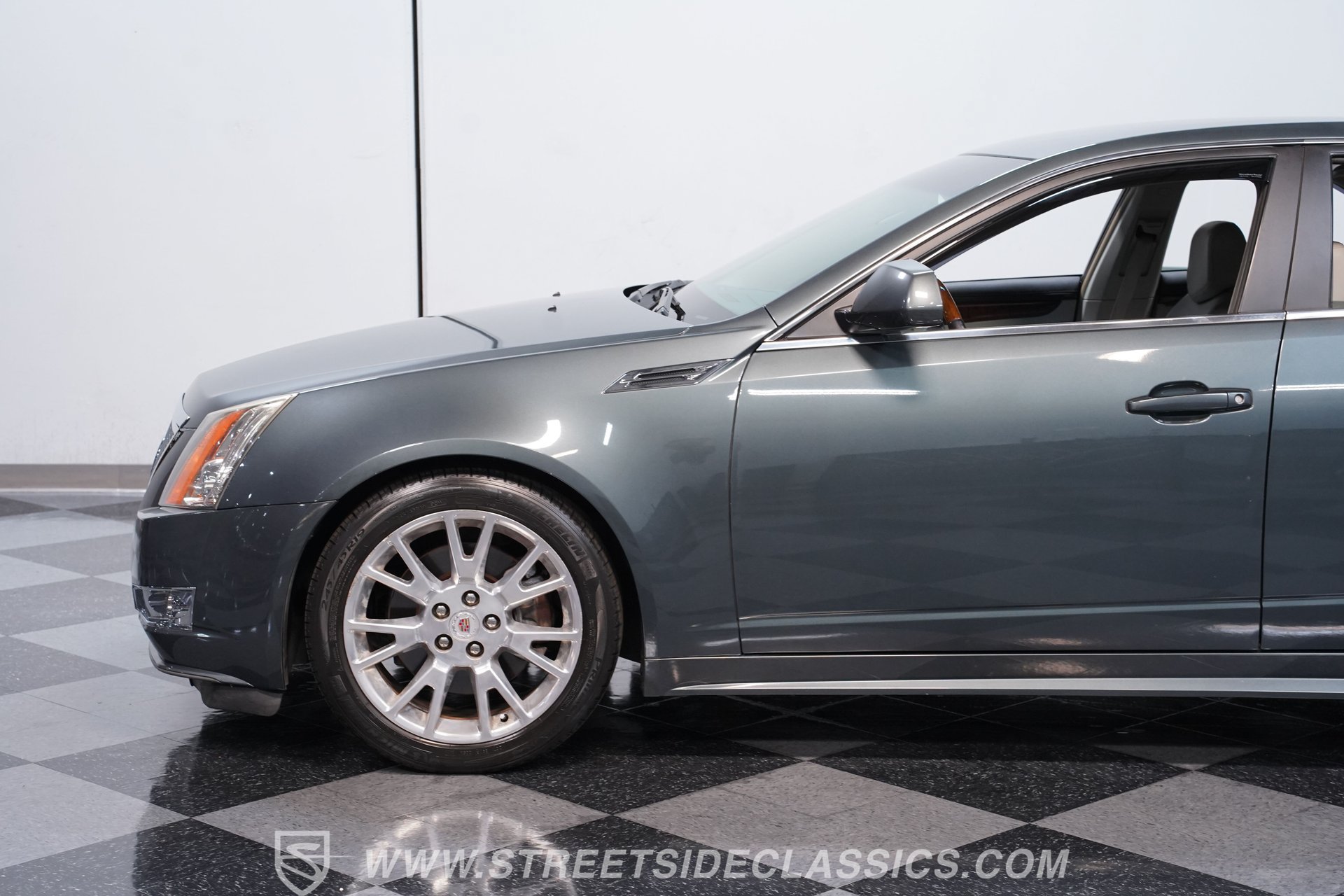Used 2010 Cadillac CTS Performance w/ Performance Luxury Package RWD image 19