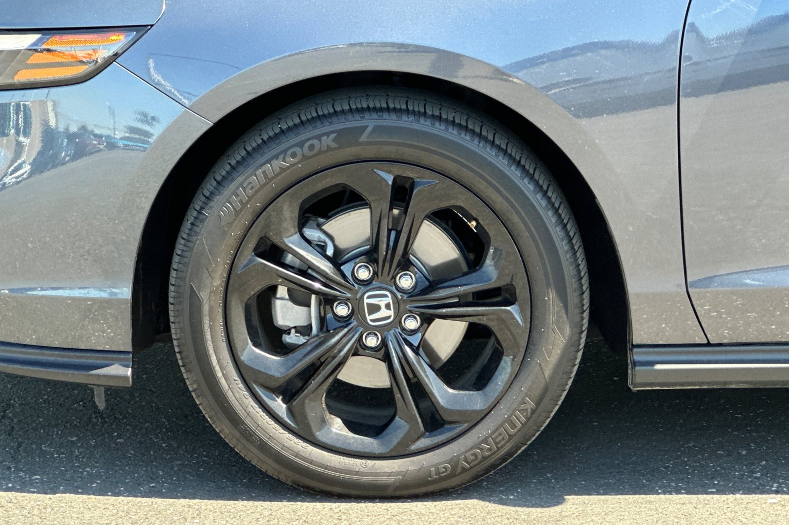 Used 2025 Honda Accord SE image 25