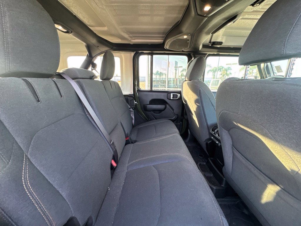 Used 2024 Jeep Wrangler Unlimited AWD/4WD image 10