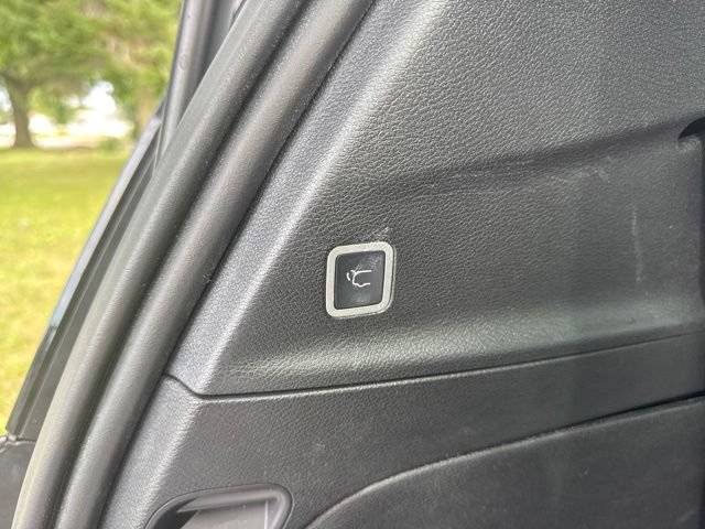 Used 2026 Chrysler Pacifica Select FWD image 13