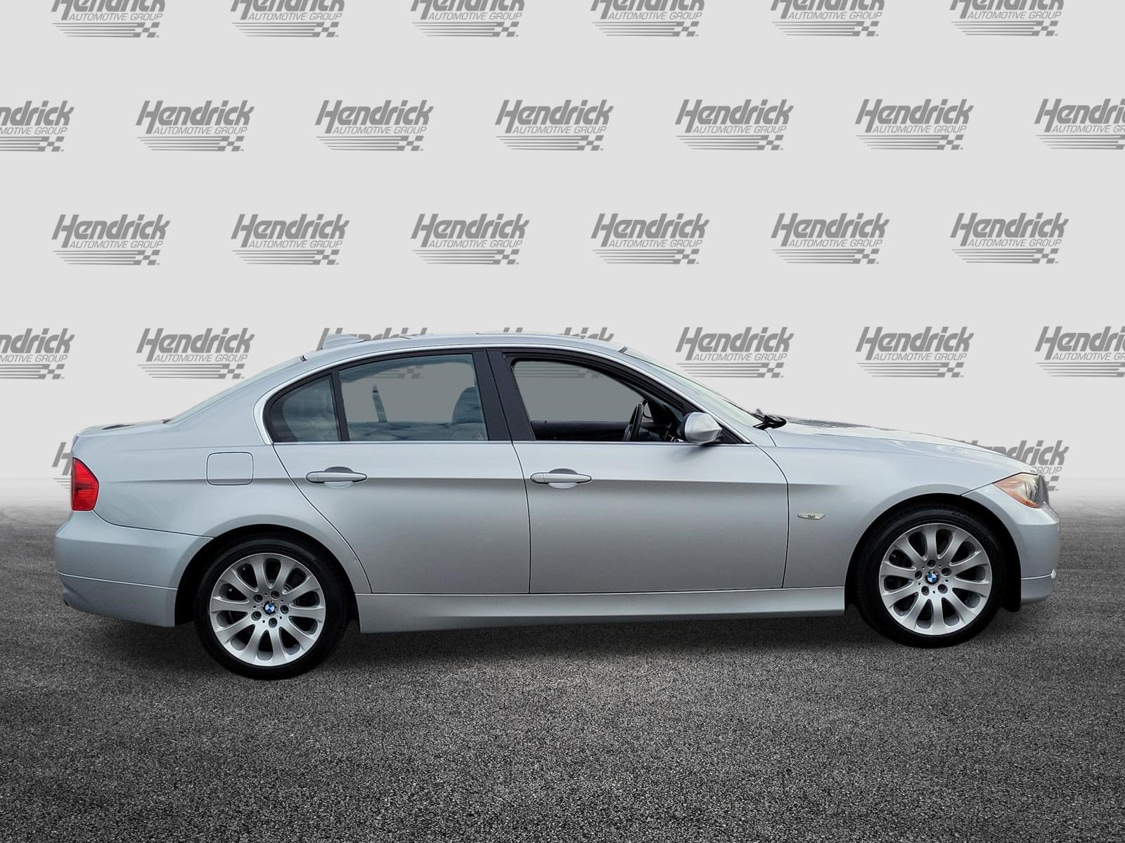 Used 2008 BMW 335xi Sedan AWD/4WD image 8