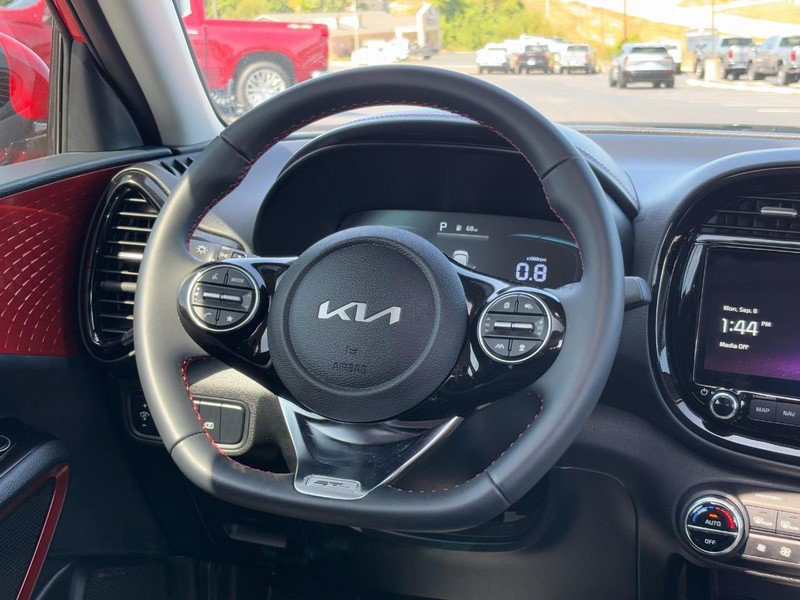 Used 2025 Kia Soul GT-Line w/ GT-Line Technology Package image 12