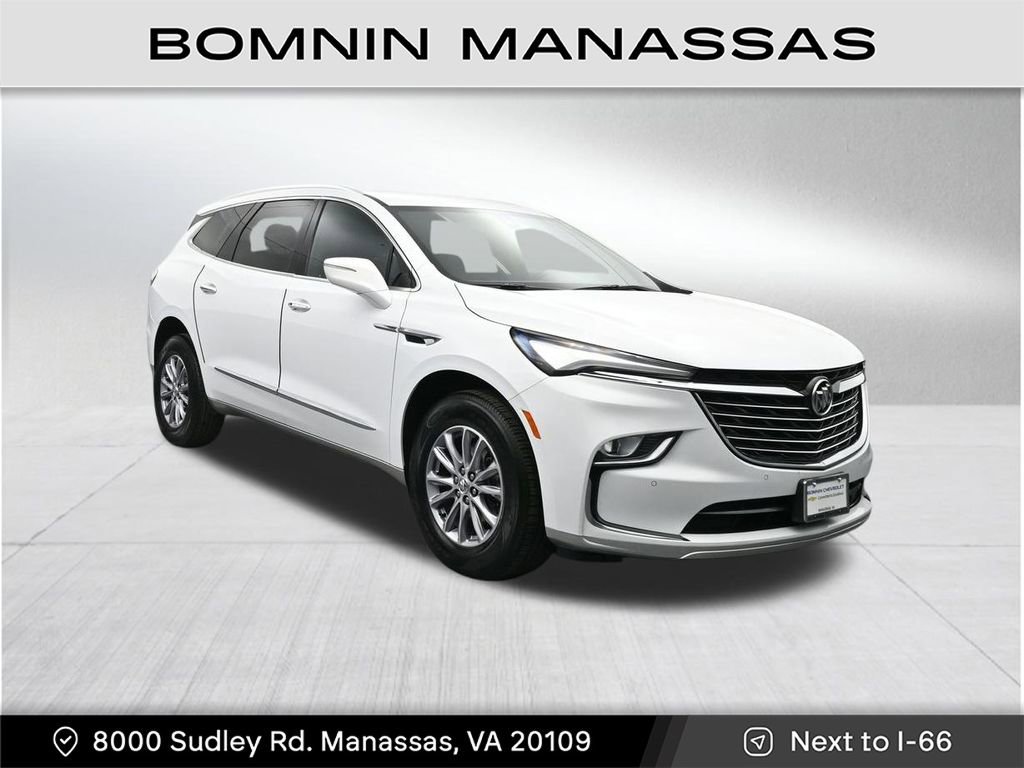 Used 2023 Buick Enclave Essence image 7