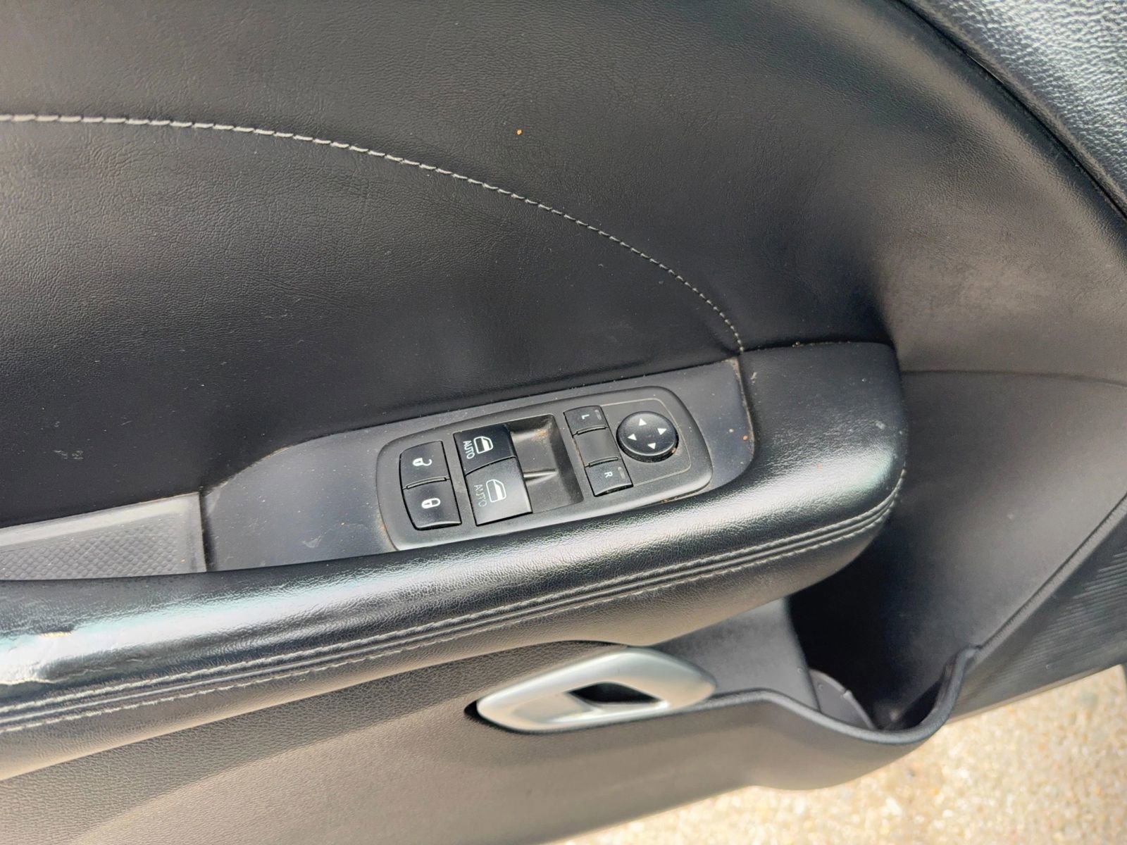 Used 2017 Dodge Challenger GT w/ Driver Convenience Group image 32