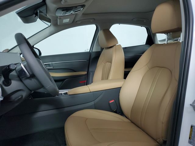 New 2025 Hyundai Sonata Limited image 11