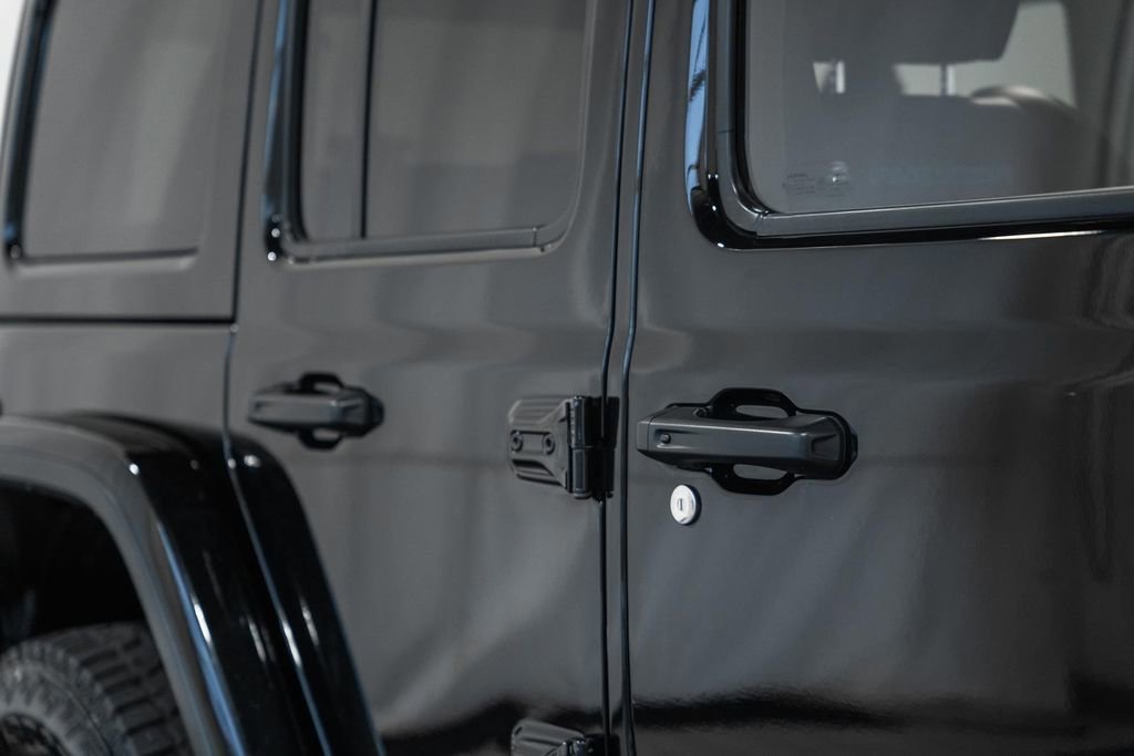 Used 2022 Jeep Wrangler Unlimited Rubicon 4xe w/ Cold Weather Group image 19