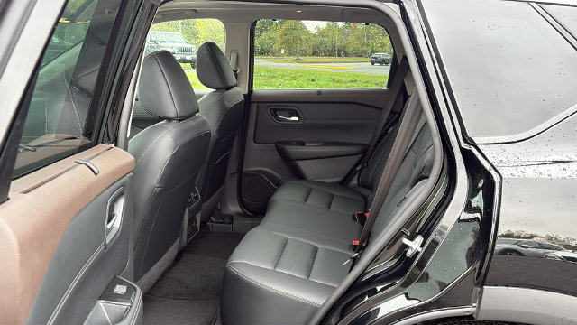Certified 2023 Nissan Rogue SL w/ SL Premium Package AWD/4WD image 23