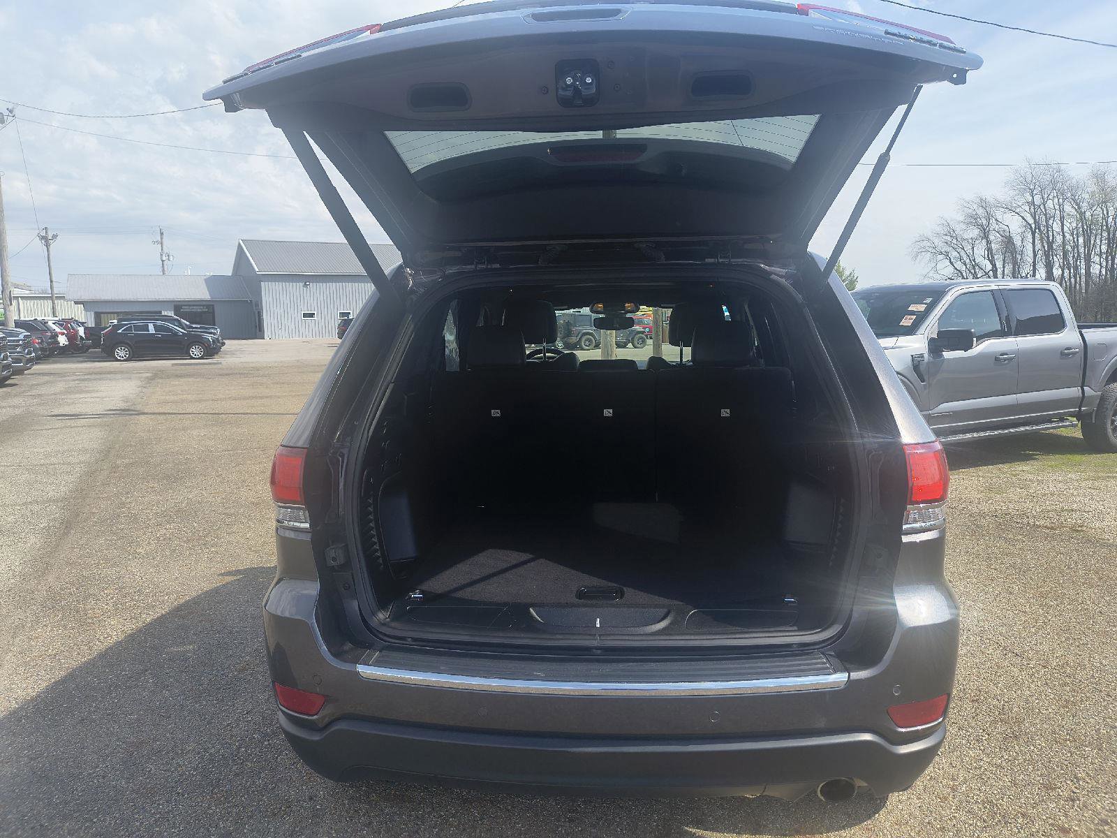 Used 2021 Jeep Grand Cherokee Limited AWD/4WD image 28