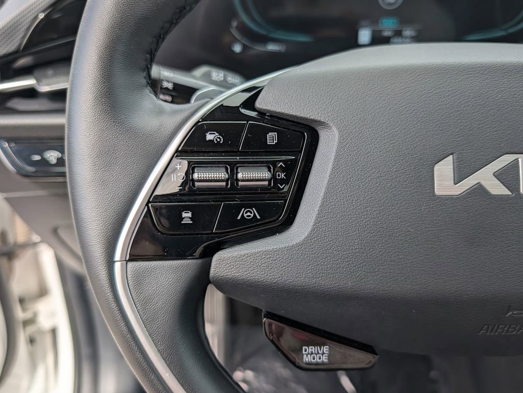 Certified 2023 Kia Niro EX w/ EX Cold Weather Package image 24