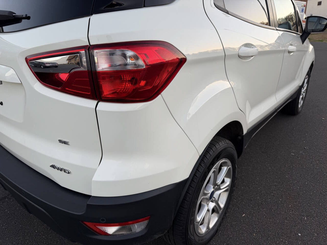 Used 2020 Ford EcoSport SE AWD/4WD image 13