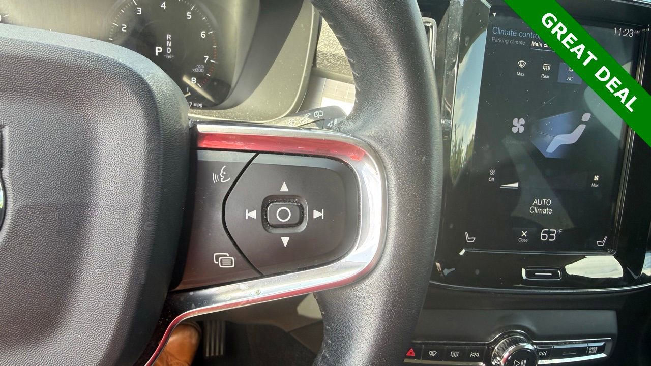 Used 2019 Volvo XC40 T5 Momentum AWD/4WD image 21