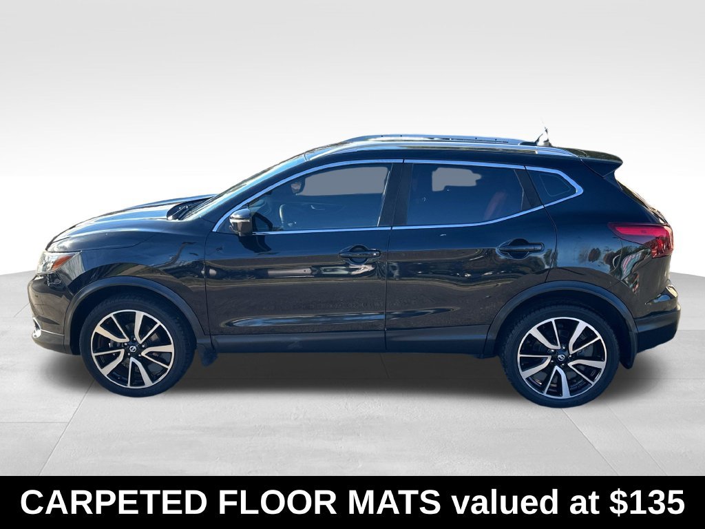 Used 2017 Nissan Rogue Sport SL AWD/4WD image 5
