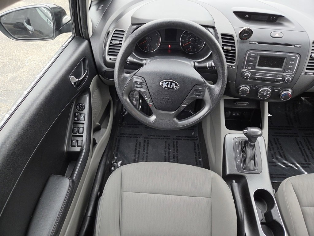 Used 2016 Kia Forte LX image 4