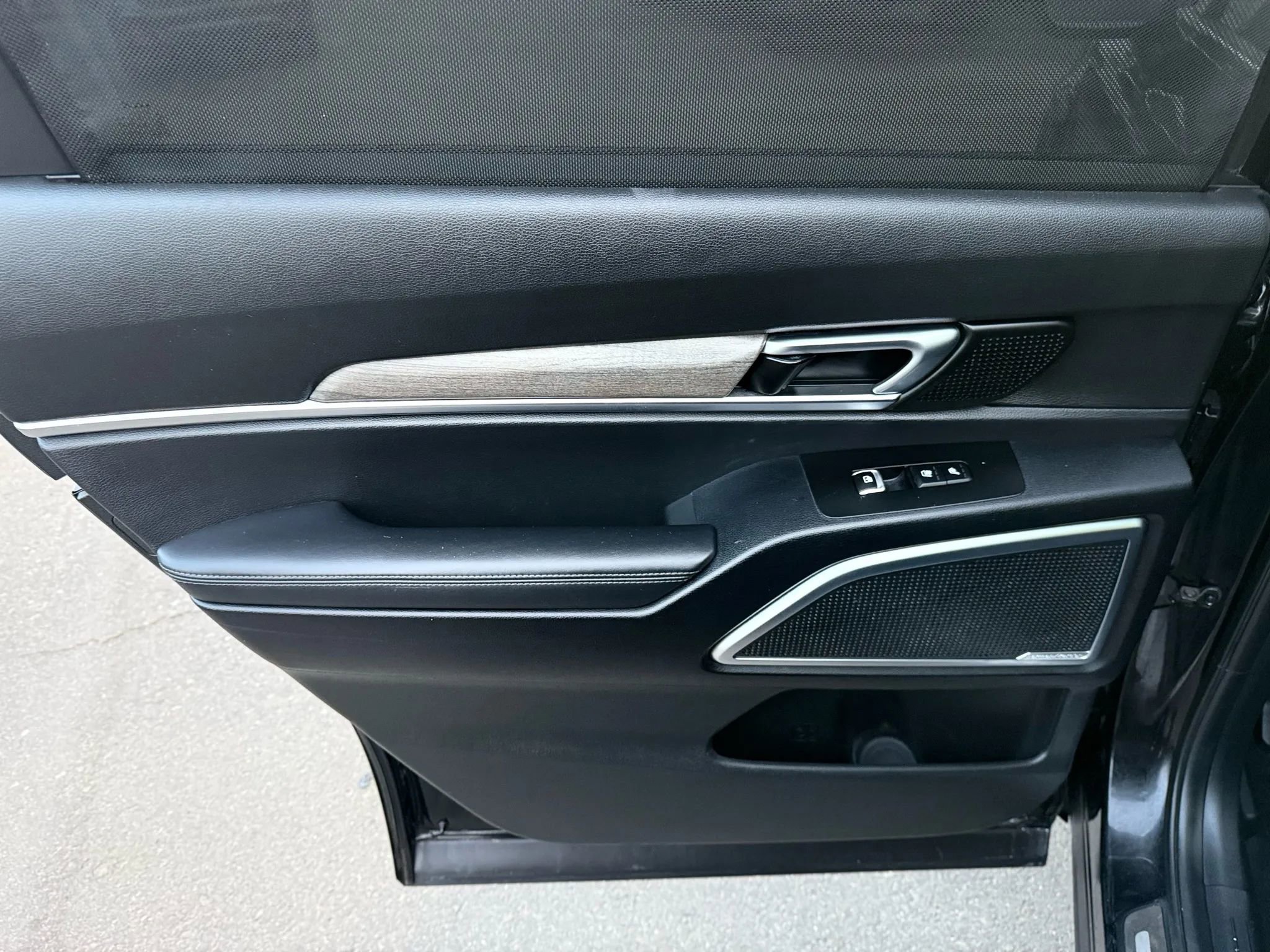 Used 2022 Kia Telluride SX w/ SX Prestige Package image 18