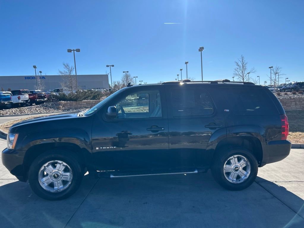 Used 2009 Chevrolet Tahoe LT w/ Suspension Package, Off-Road image 6
