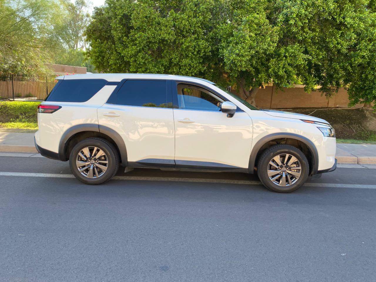 Used 2022 Nissan Pathfinder S FWD image 6