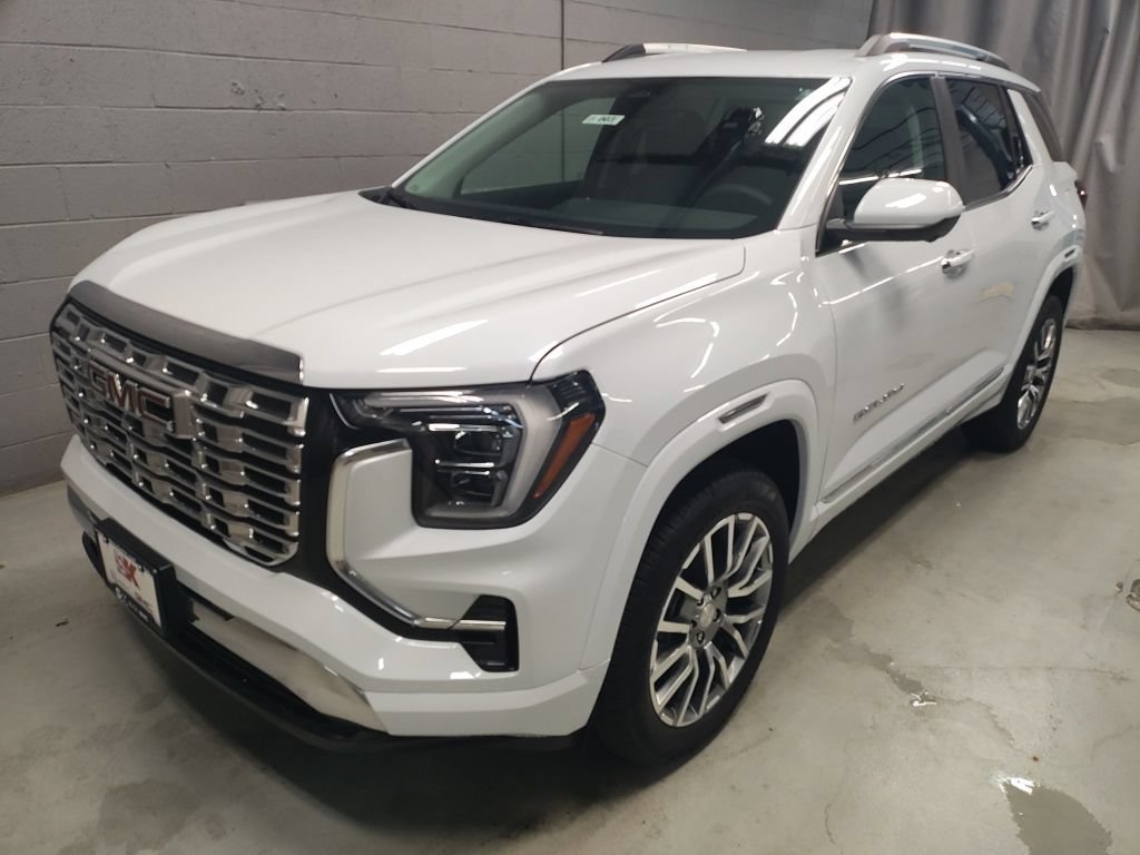 New 2027 GMC Terrain Denali w/ LPO, Floor Liner Package AWD/4WD image 17