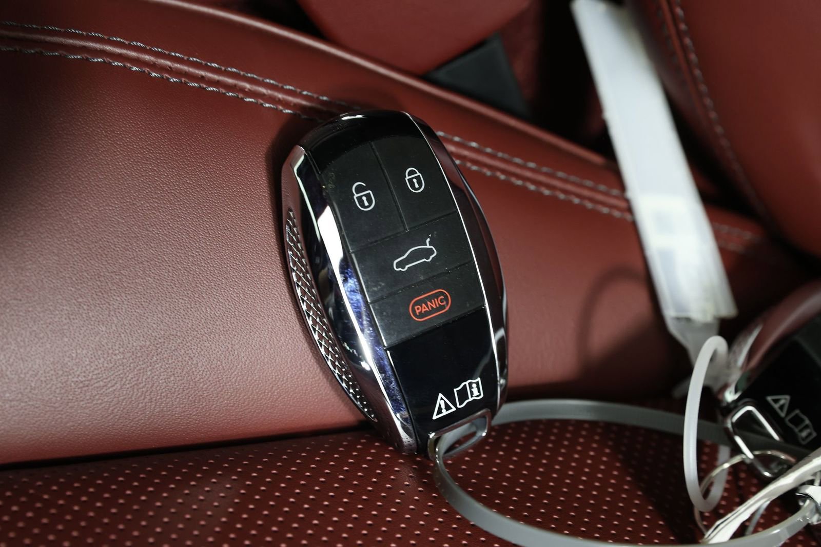 New 2025 Bentley Flying Spur Plug-In Hybrid AWD/4WD image 29