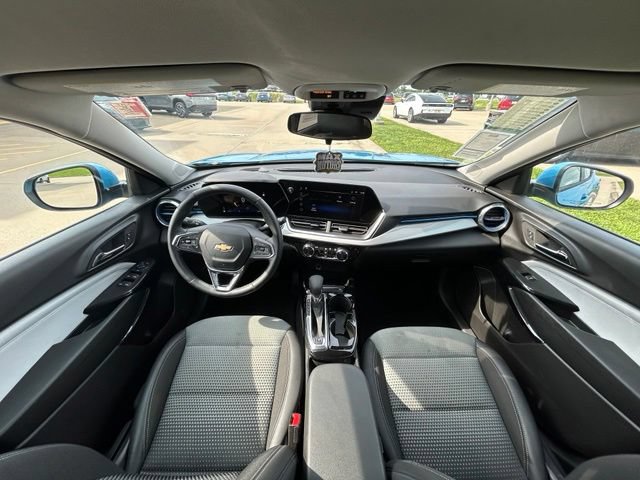 Used 2026 Chevrolet Trax LT w/ Driver Confidence Package FWD image 28