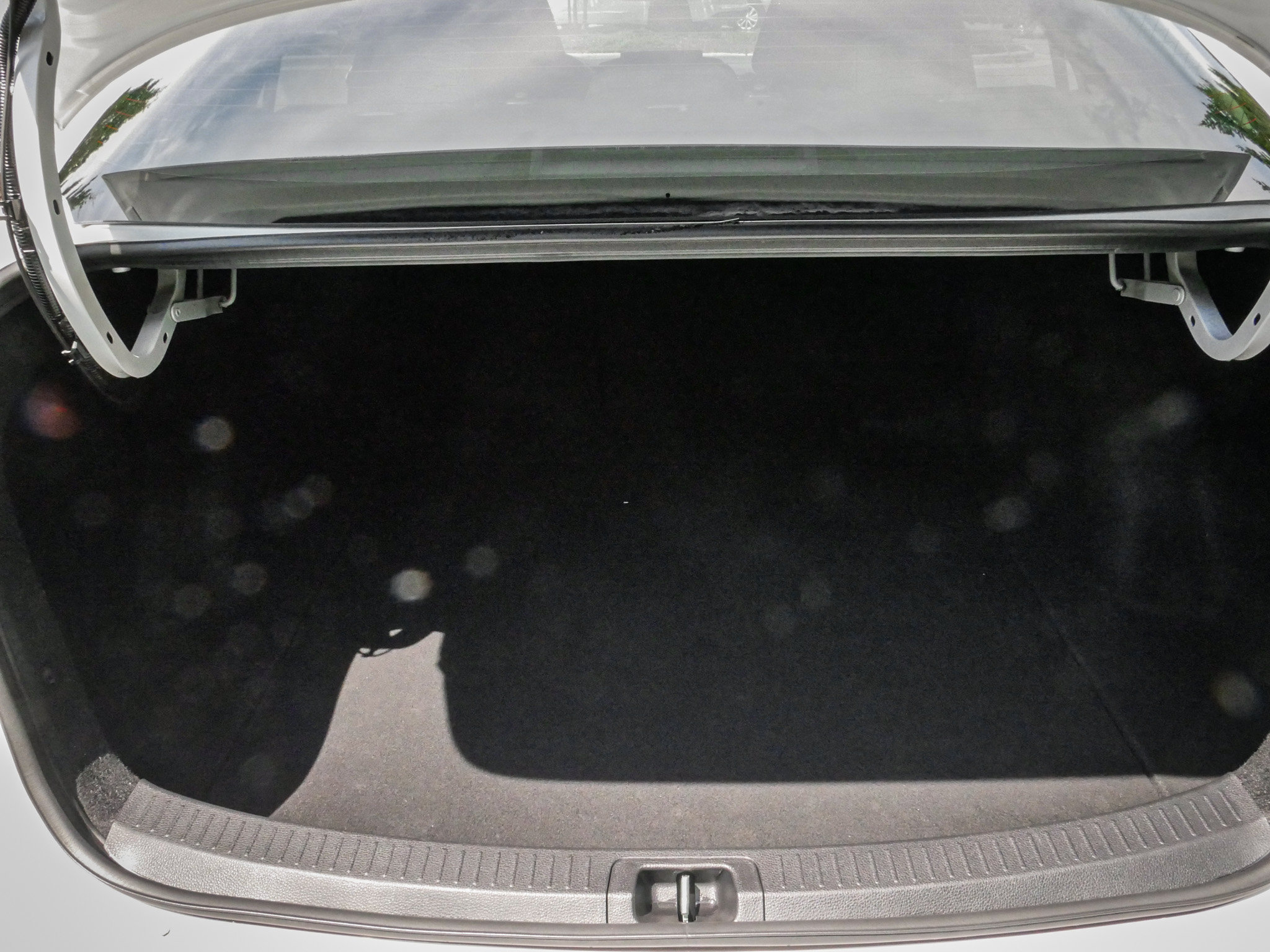 Used 2022 Toyota Corolla LE FWD image 30