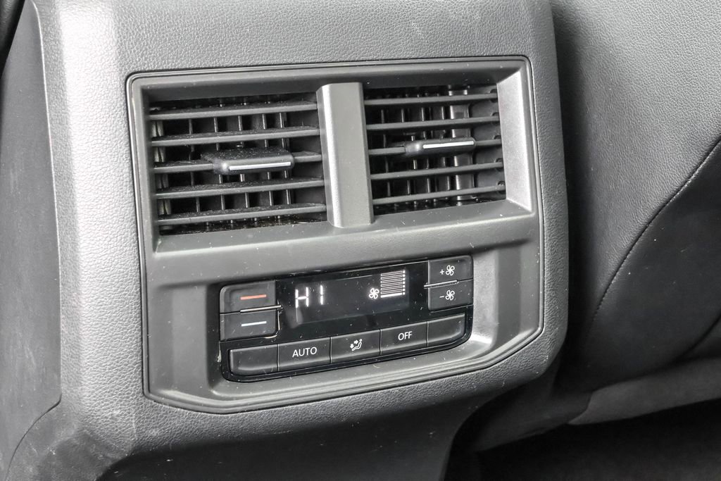 Used 2023 Volkswagen Atlas SE w/ Panoramic Sunroof Package image 33