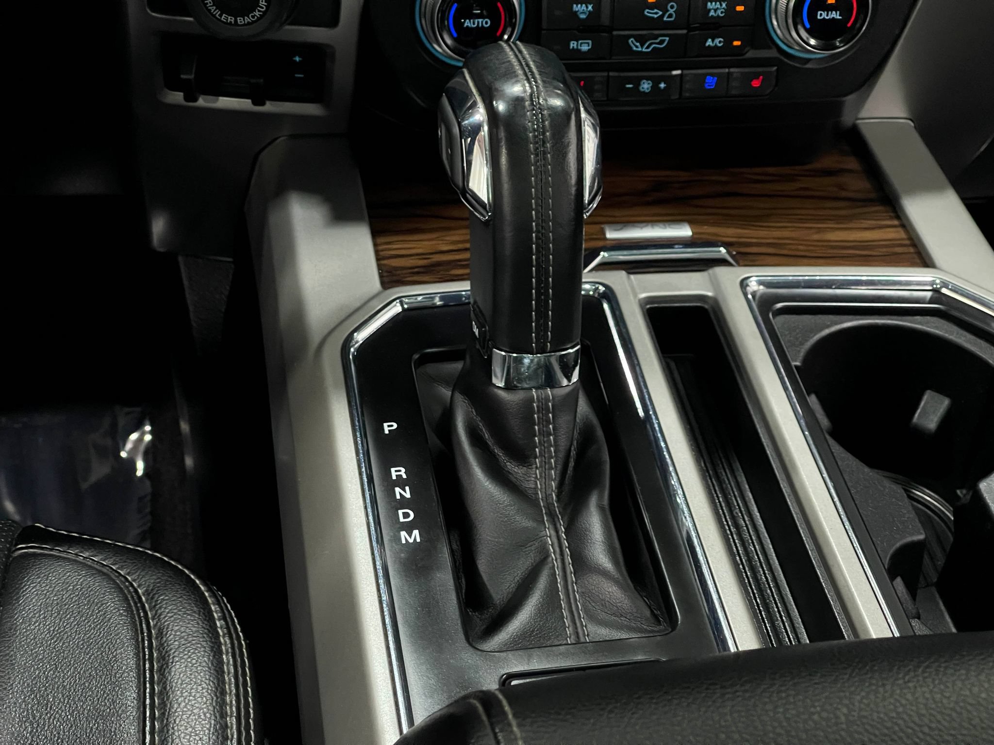 Used 2018 Ford F150 Lariat w/ Equipment Group 502A Luxury AWD/4WD image 29