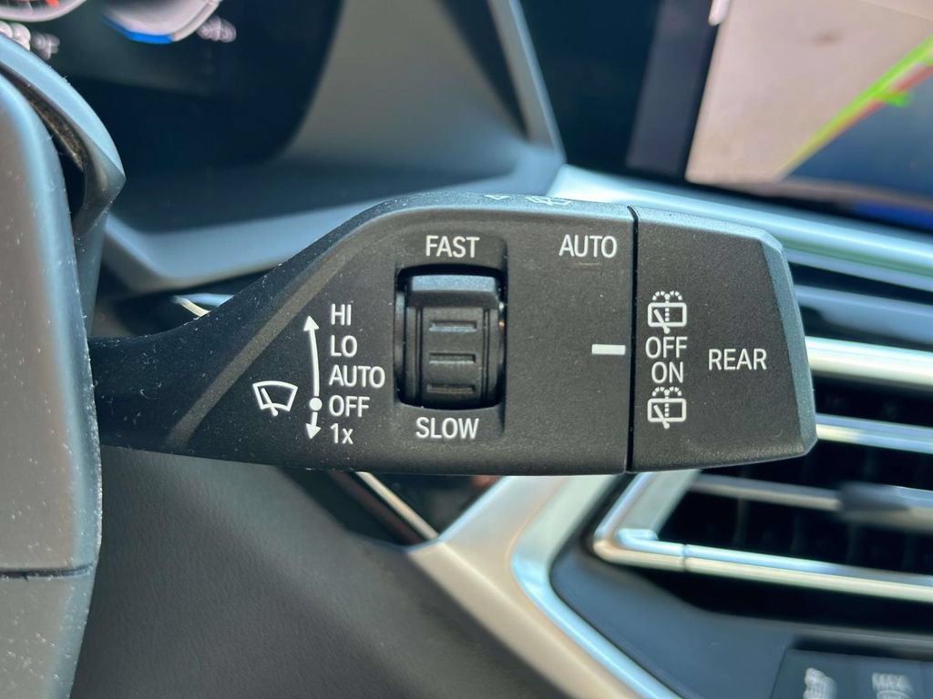 Used 2019 BMW X7 xDrive50i w/ M Sport Package AWD/4WD image 40