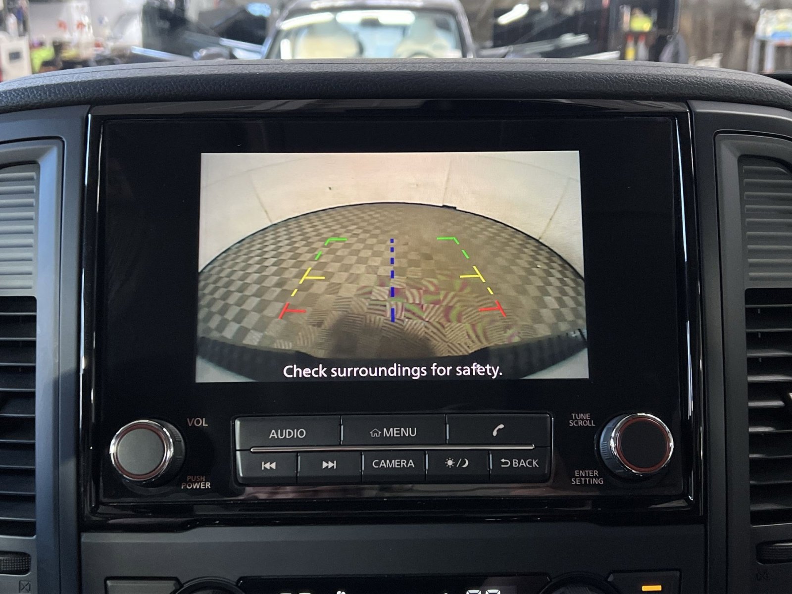 Used 2024 Nissan Titan SV w/ SV Convenience Package image 19