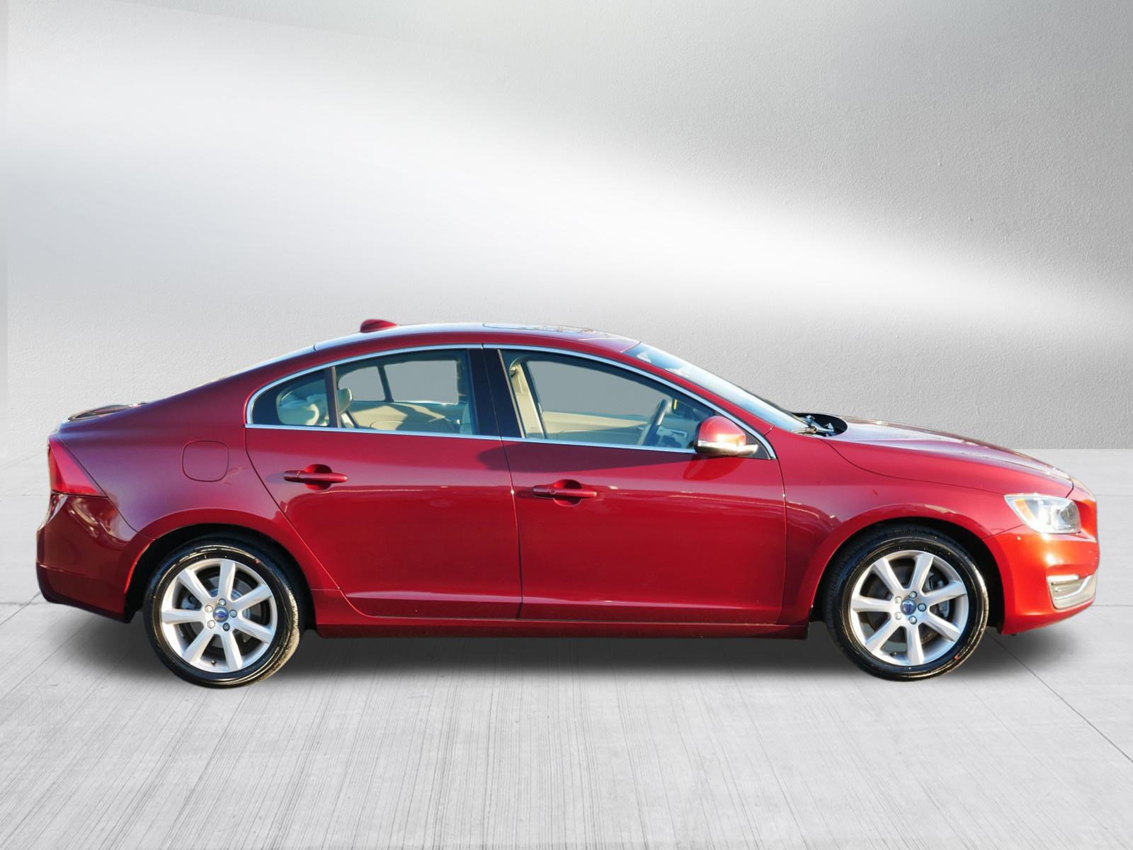 Used 2016 Volvo S60 T5 Premier image 8