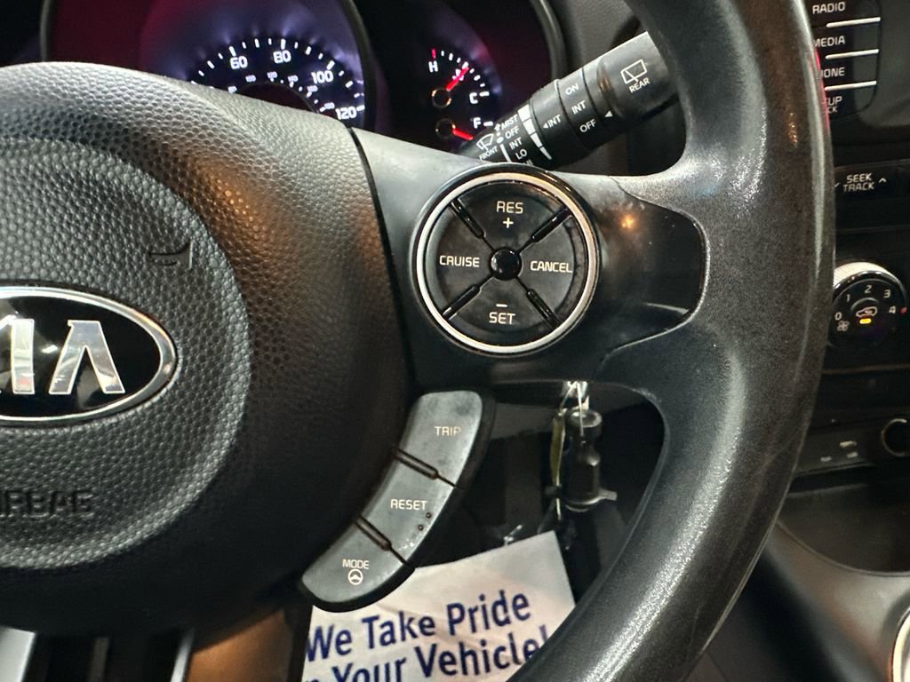 Used 2015 Kia Soul FWD image 24