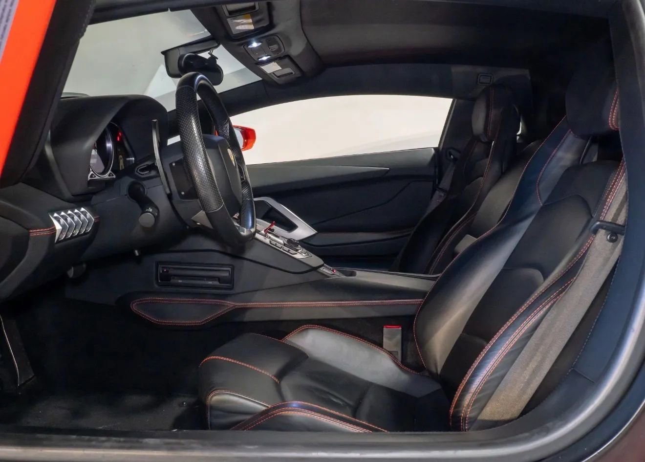 Used 2012 Lamborghini Aventador LP 700-4 image 11