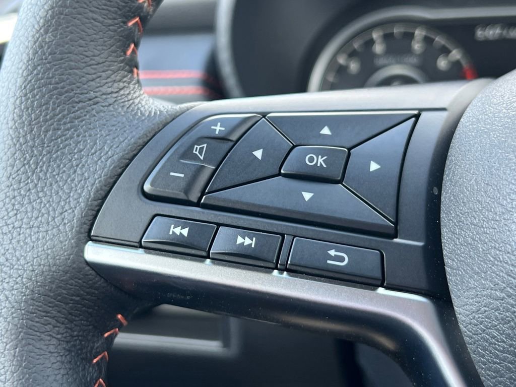 New 2025 Nissan Versa SR FWD image 10