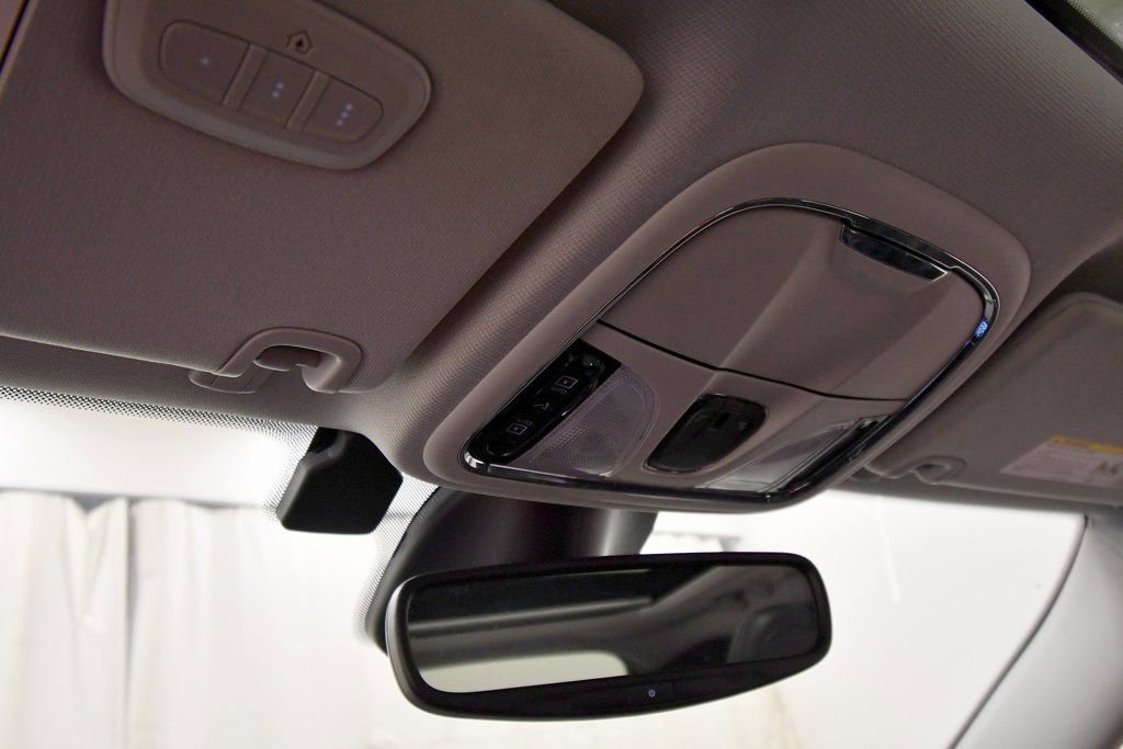 Used 2022 Jeep Cherokee Limited w/ Mopar Interior Package image 27