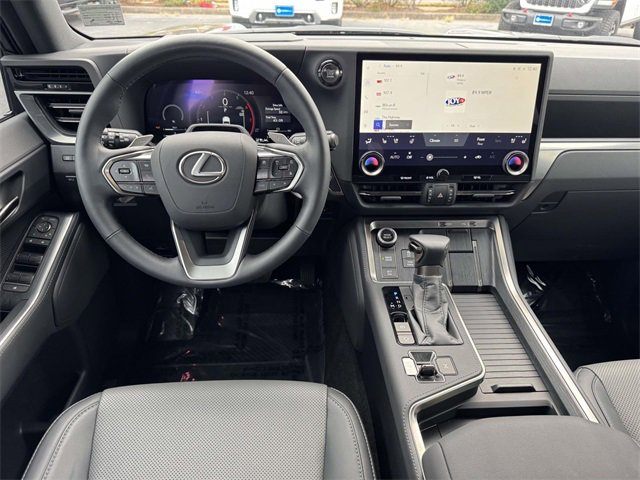 Used 2025 Lexus GX 550 image 16