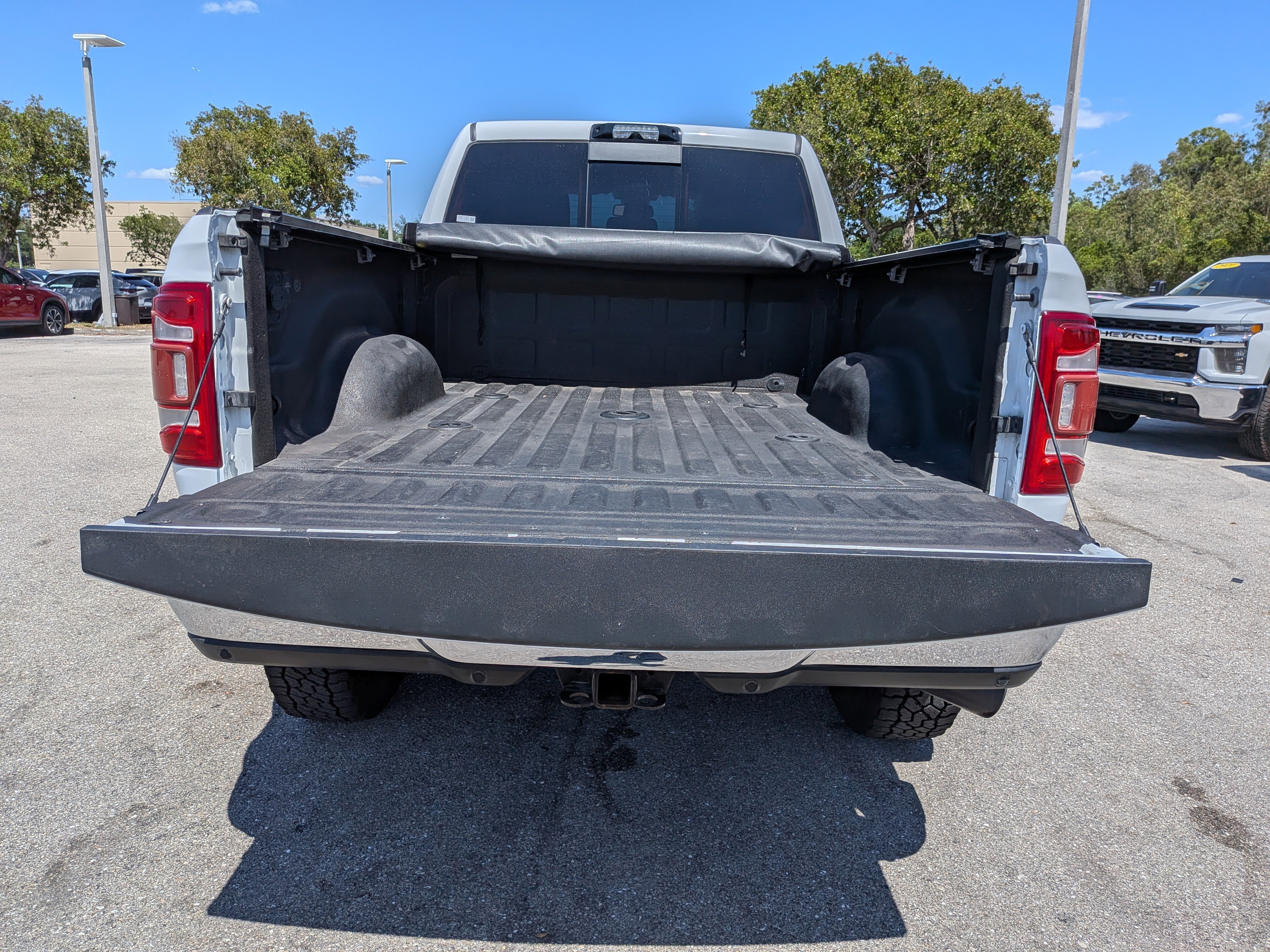 Used 2022 RAM 2500 Laramie AWD/4WD image 14