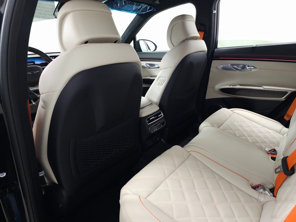 Used 2026 Genesis GV70 3.5T Sport Prestige AWD/4WD image 32