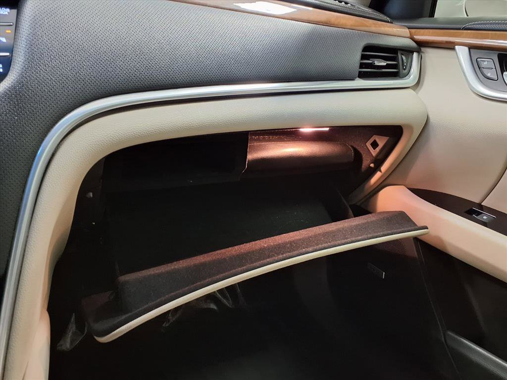 Used 2018 Cadillac XTS Luxury image 26