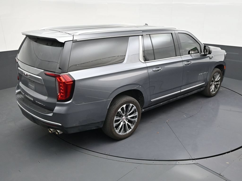 Used 2021 GMC Yukon XL Denali w/ Denali Premium Package RWD image 16