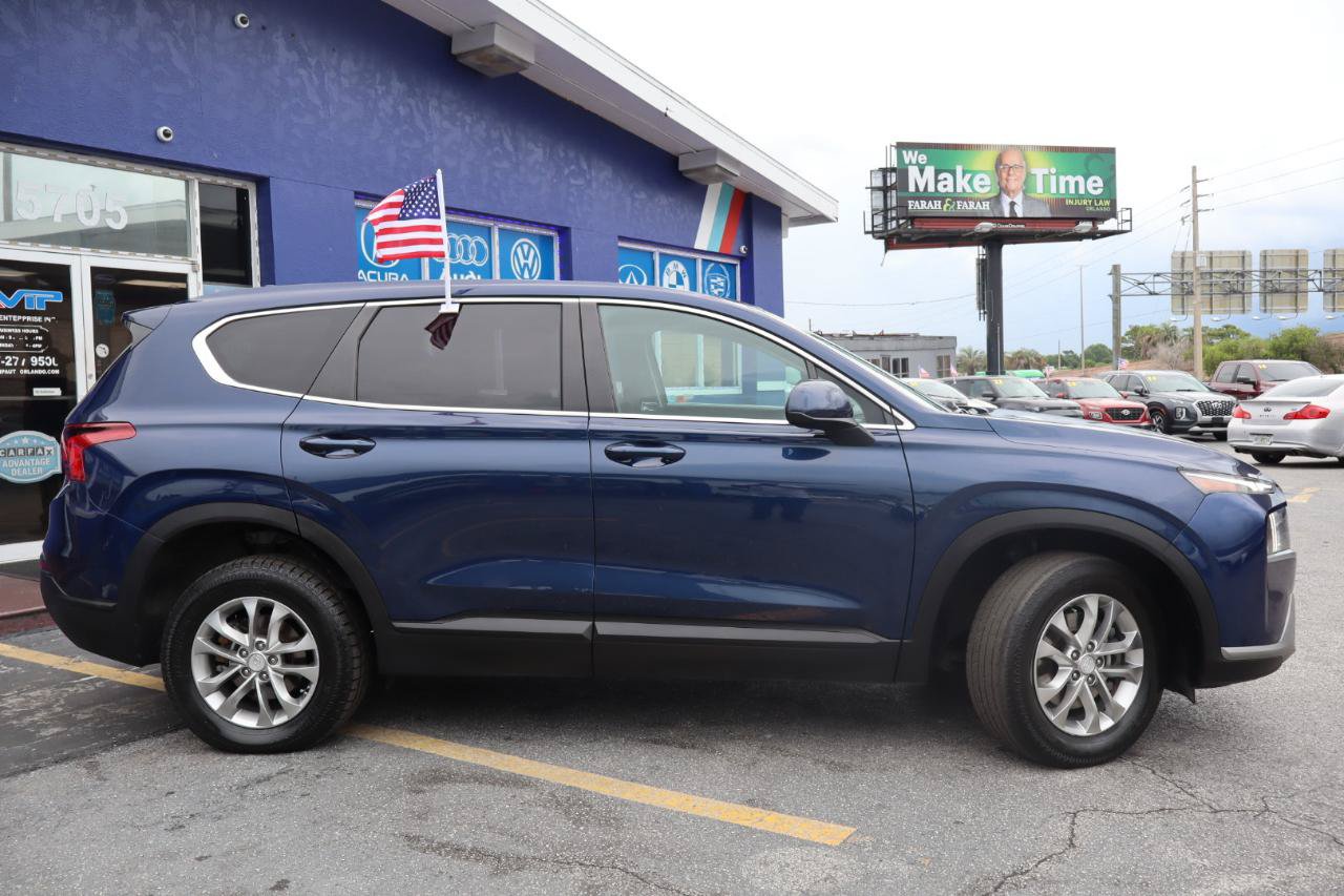 Used 2021 Hyundai Santa Fe SE AWD/4WD image 2