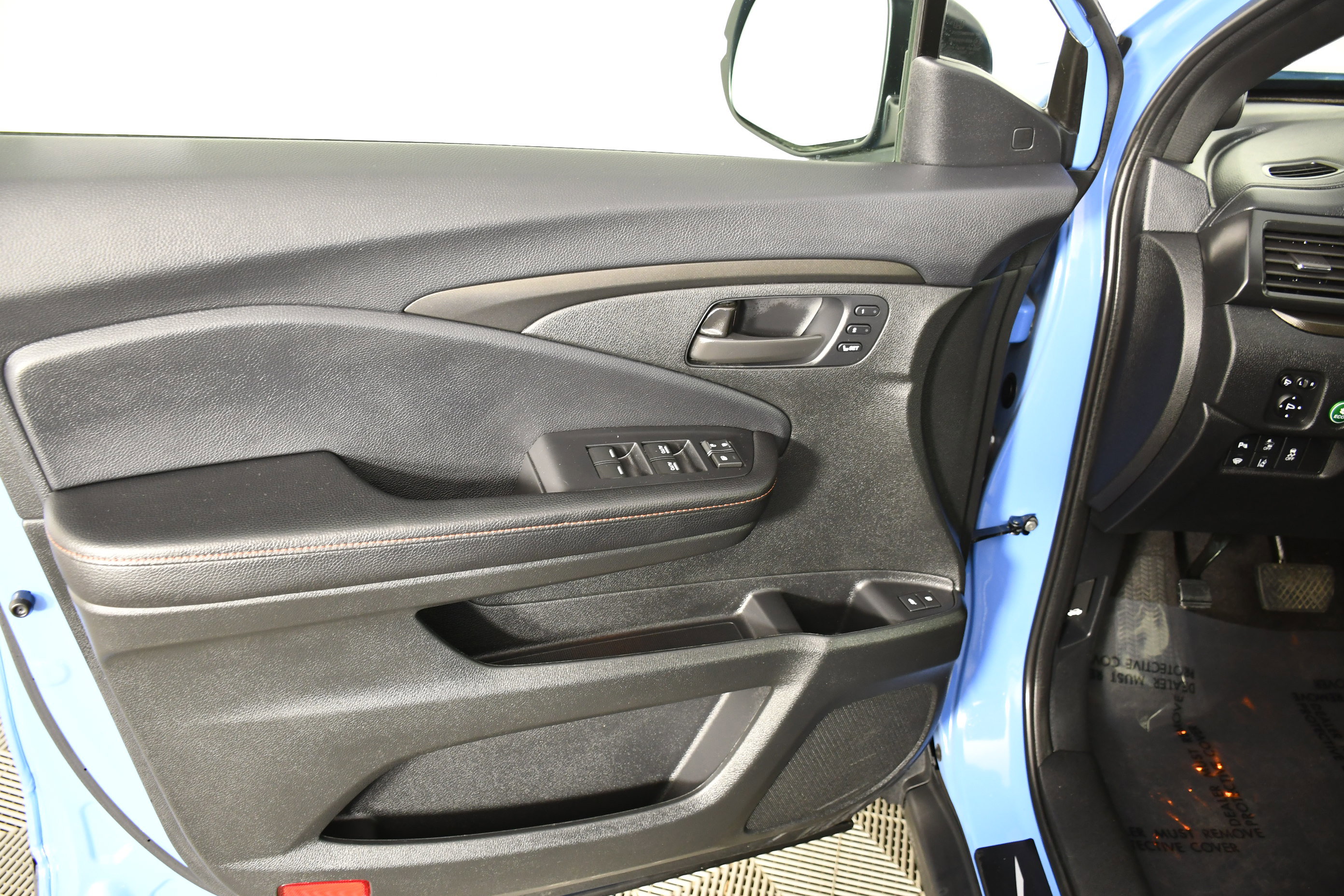 Certified 2024 Honda Passport TrailSport image 37