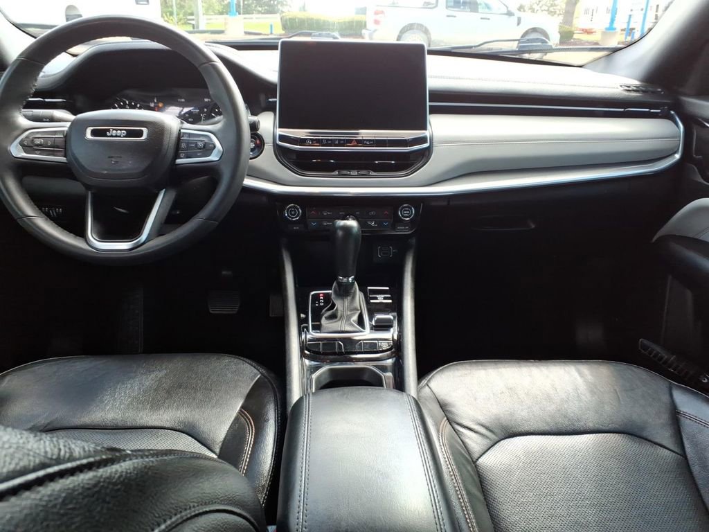 Used 2023 Jeep Compass Limited AWD/4WD image 10