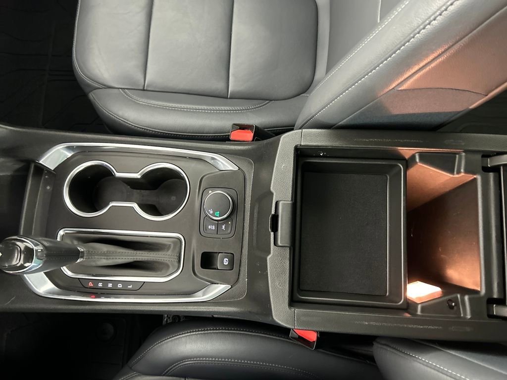 Used 2020 Chevrolet Traverse LT w/ LT Premium Package image 15