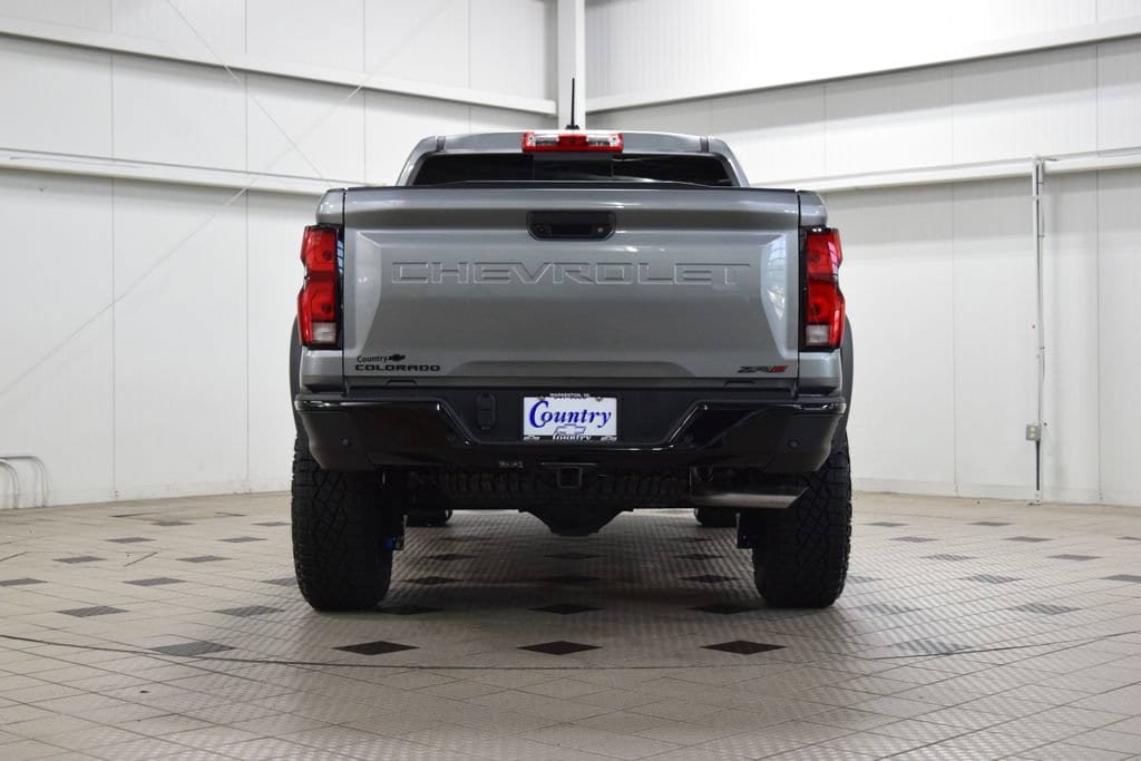 New 2026 Chevrolet Colorado ZR2 w/ Technology Package AWD/4WD image 7
