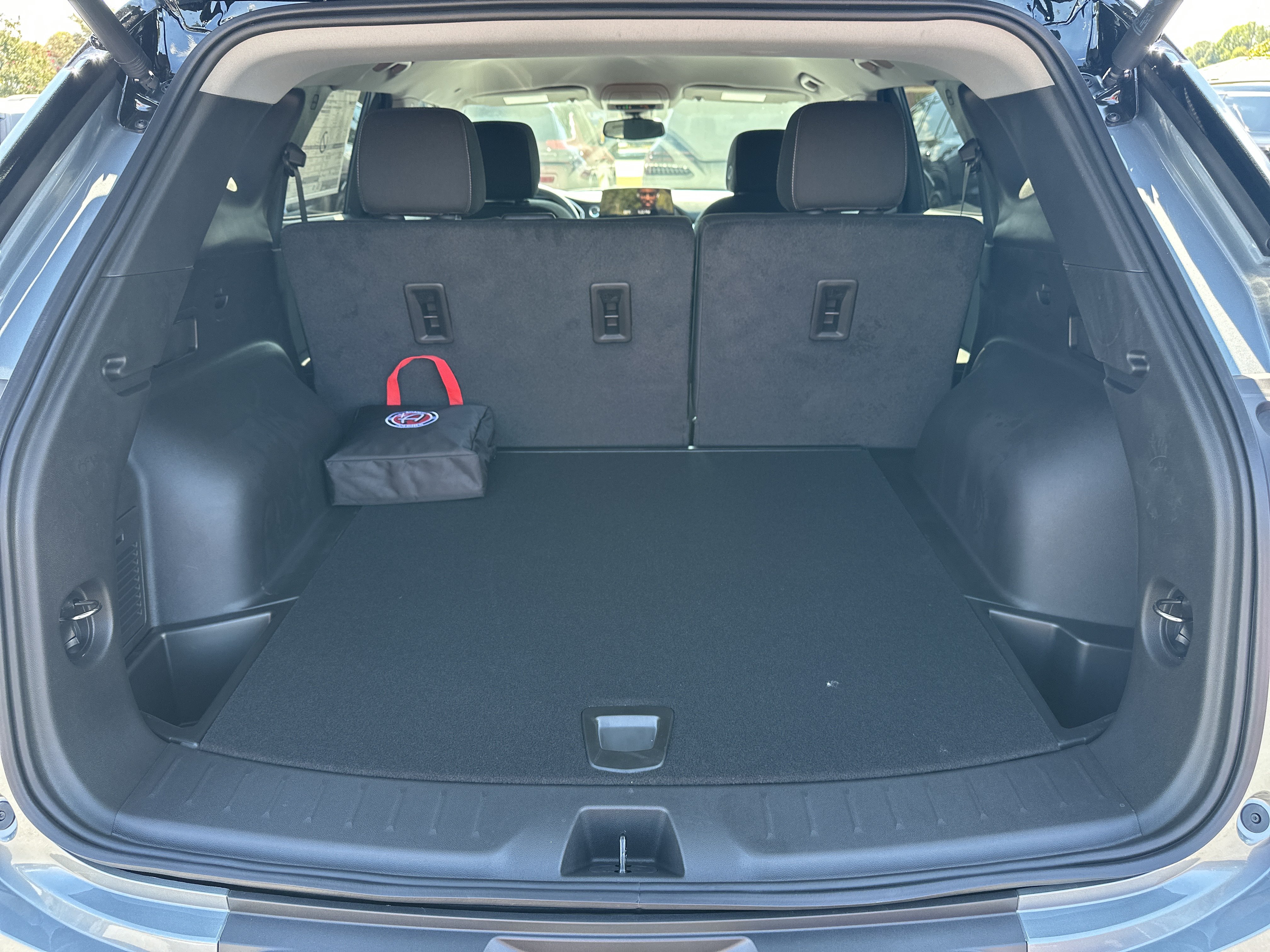 New 2026 Chevrolet Blazer LT w/ Convenience Package FWD image 19
