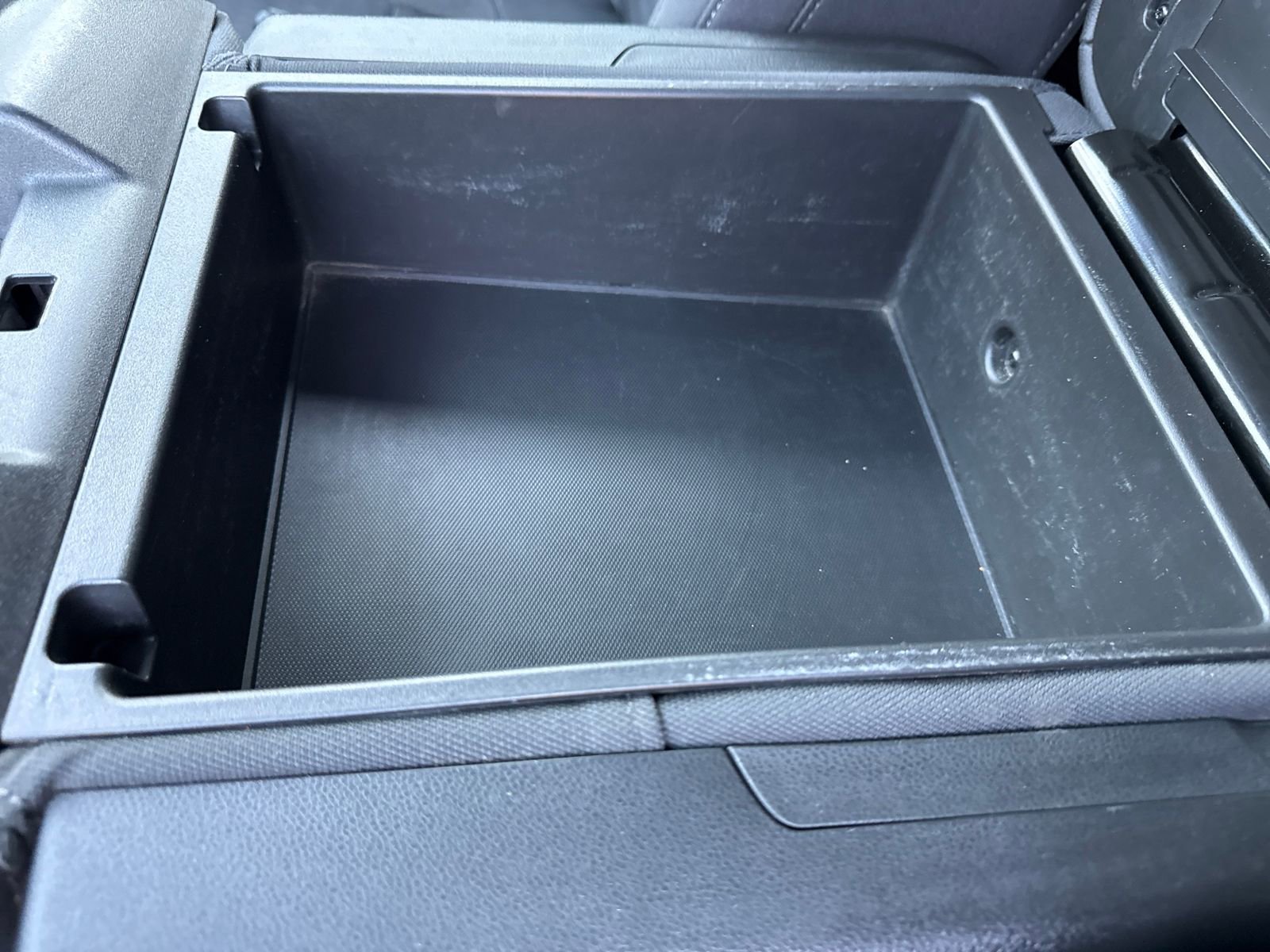 Used 2022 Chevrolet Silverado 3500 LT w/ Convenience Package image 26