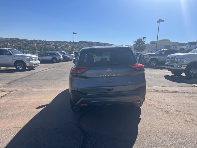 Used 2023 Nissan Rogue SL w/ SL Premium Package FWD image 4