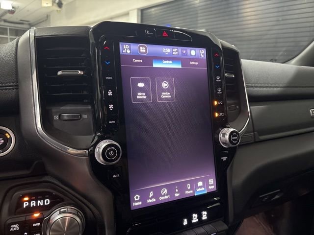 Used 2025 RAM 1500 Laramie AWD/4WD image 23